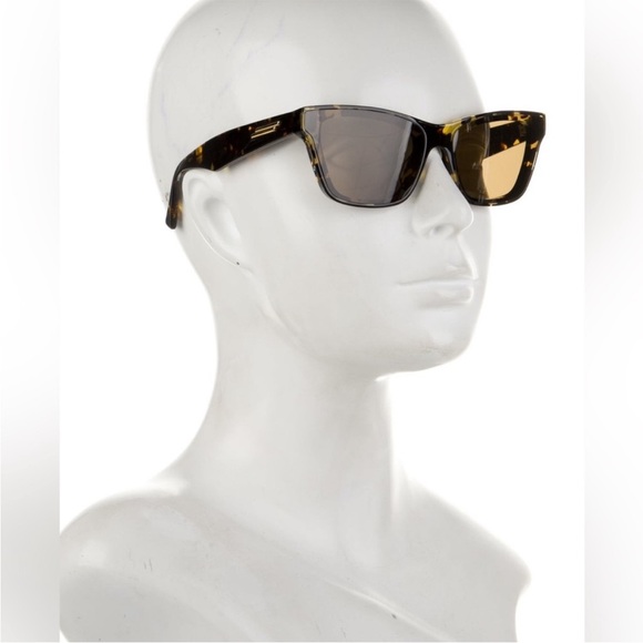 Bottega Veneta sunglasses - Picture 3 of 10